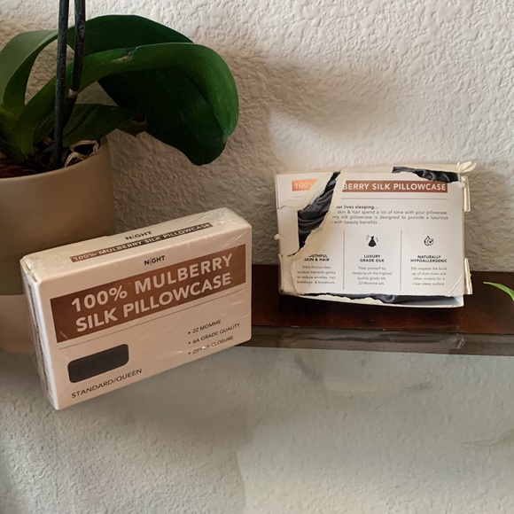 NIB Night 100% Mulberry Silk Pillowcase standard/queen hypoallergenic - Picture 10 of 10